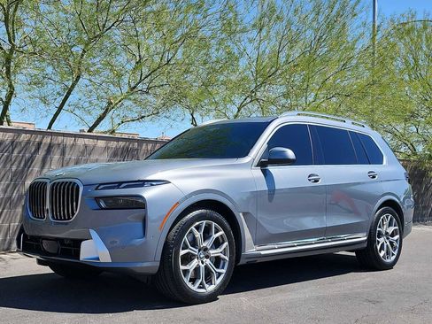 Used 2023 BMW X7 xDrive40i w/ Executive Package AWD/4WD image 5