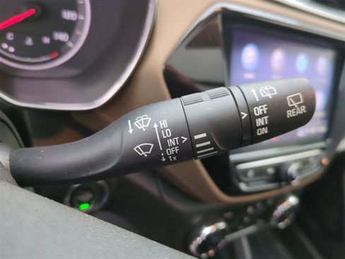 Used 2021 Chevrolet TrailBlazer ACTIV w/ Sun and Liftgate Package image 26