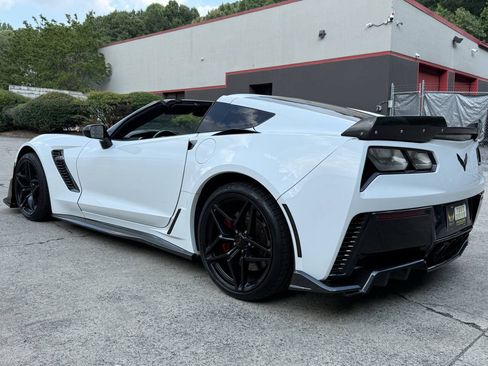 Used 2016 Chevrolet Corvette Z06 RWD image 32