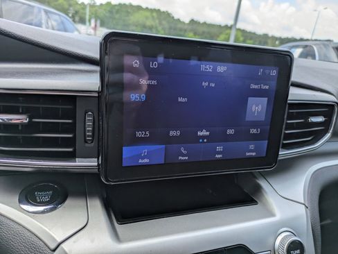 Used 2022 Ford Explorer XLT w/ Equipment Group 202A image 14