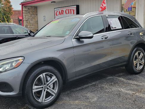 Used 2019 Mercedes-Benz GLC 300 w/ Premium Package image 3
