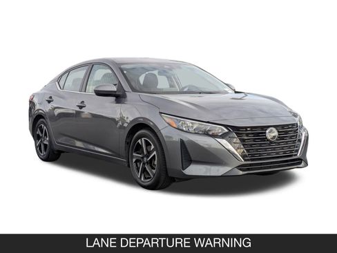 Used 2024 Nissan Sentra SV image 2