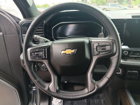 Used 2025 Chevrolet Silverado 1500 High Country w/ High Country Premium Package AWD/4WD image 14