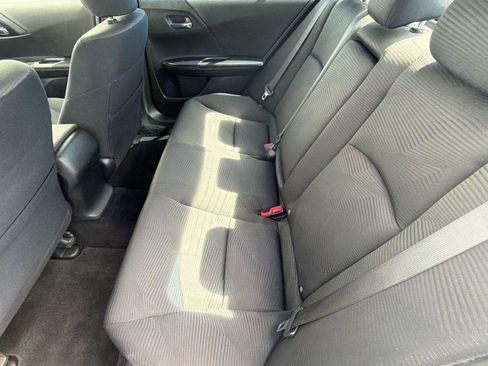 Used 2017 Honda Accord LX image 29