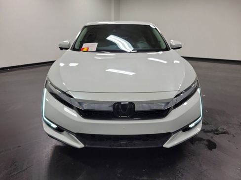 Used 2019 Honda Clarity Plug-In Hybrid image 2