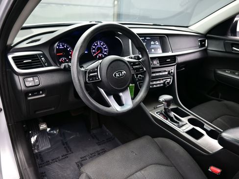 Used 2019 Kia Optima LX image 12