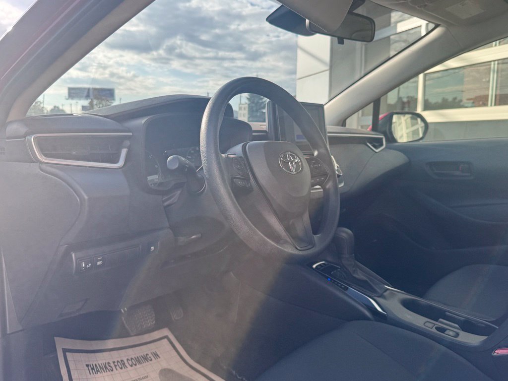 Used 2025 Toyota Corolla LE AWD/4WD image 13