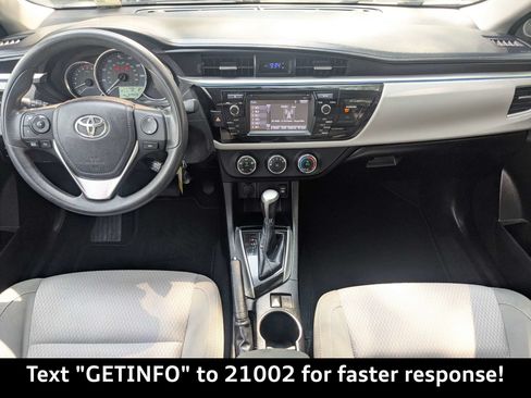 Used 2015 Toyota Corolla LE FWD image 16