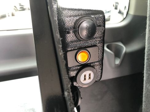 Used 2019 Ford Transit 150 XLT RWD image 25