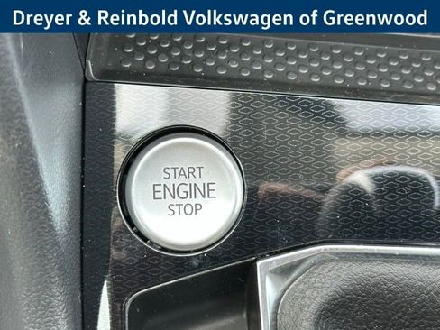 New 2026 Volkswagen Taos SE image 23