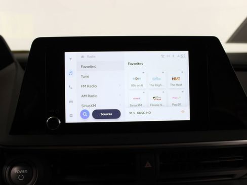 Used 2024 Toyota Prius LE image 14