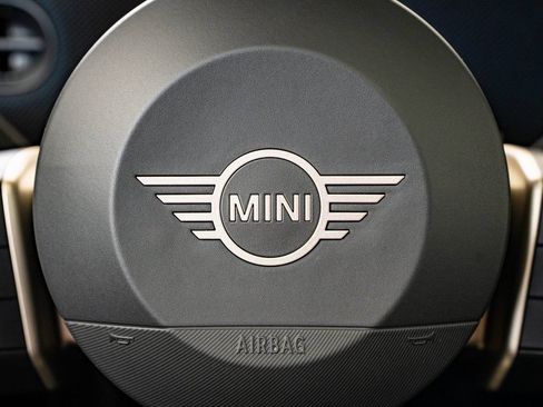 Used 2026 MINI Cooper 4-Door Hardtop FWD image 25