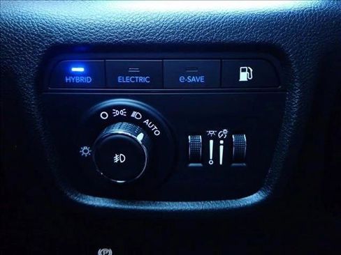 Used 2023 Jeep Grand Cherokee Trailhawk image 27