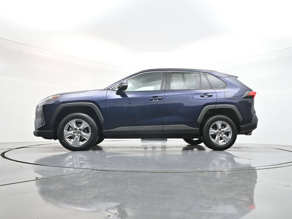 Used 2025 Toyota RAV4 XLE FWD image 35