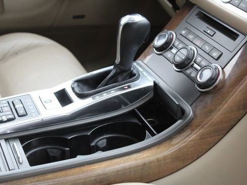 Used 2013 Land Rover Range Rover Sport HSE image 28