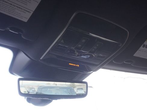 New 2026 Land Rover Range Rover Sport Dynamic SE image 16