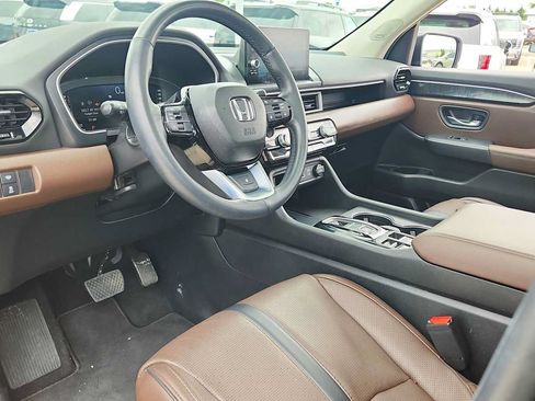 Used 2025 Honda Pilot Elite image 10