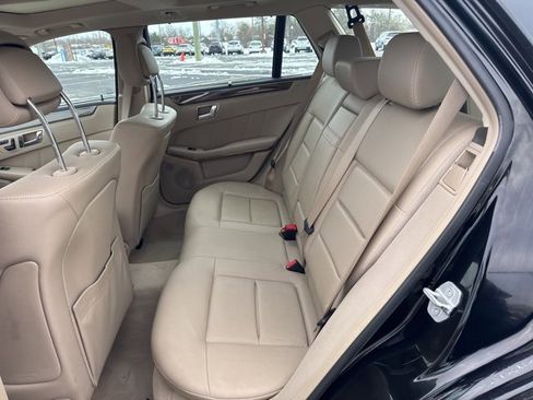 Used 2011 Mercedes-Benz E 350 4MATIC Wagon image 10