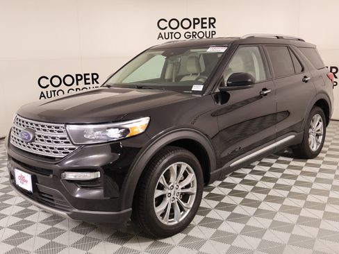 Used 2023 Ford Explorer Limited AWD/4WD image 11