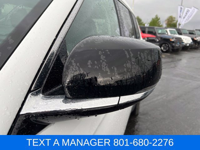 Used 2023 Jeep Grand Cherokee L Limited AWD/4WD image 11