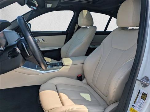 Used 2019 BMW 330i Sedan w/ Convenience Package RWD image 17