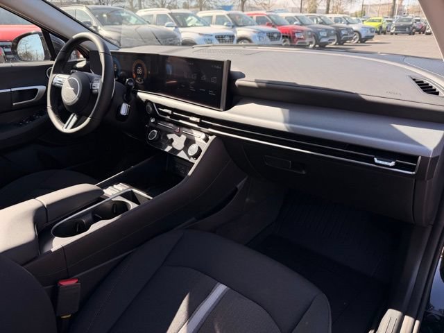 New 2026 Hyundai Sonata SEL FWD image 30