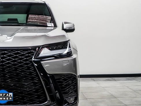 Used 2023 Lexus LX 600 F Sport image 7