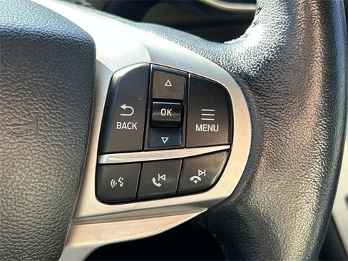 Certified 2022 Ford Explorer XLT w/ Equipment Group 202A image 37