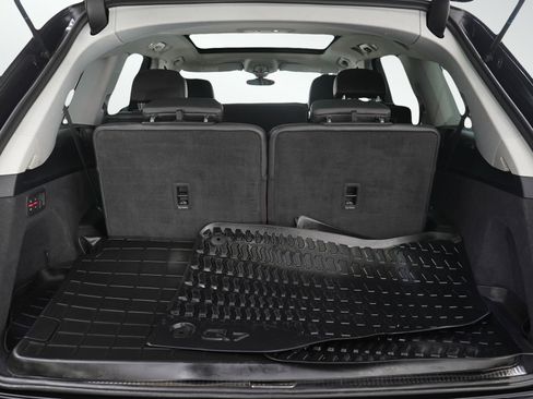 Used 2018 Audi Q7 3.0T Prestige w/ Prestige Package AWD/4WD image 9