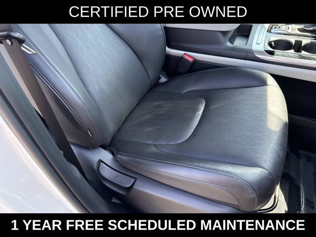 Used 2024 Kia Carnival EX FWD image 10