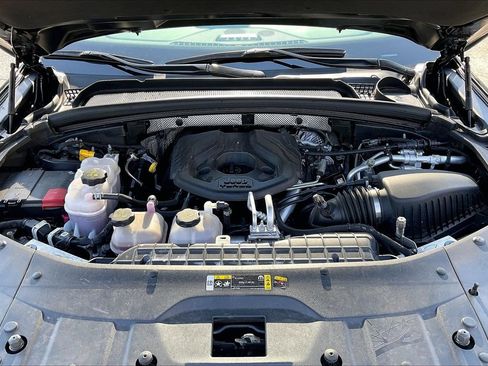 Used 2023 Jeep Grand Cherokee 4WD 4xe image 38