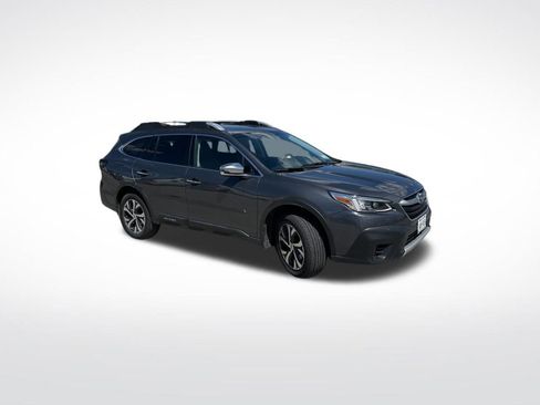 Used 2022 Subaru Outback Touring AWD/4WD image 3