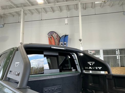 Used 2024 Nissan Titan SV w/ SV Bronze Edition Package image 13