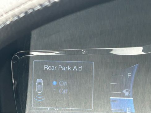 Used 2015 Lincoln MKX FWD w/ Equipment Group 102A image 30