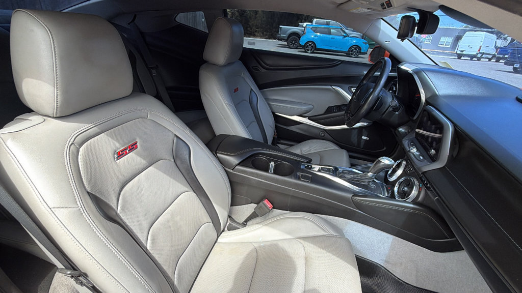 Used 2019 Chevrolet Camaro SS RWD image 25