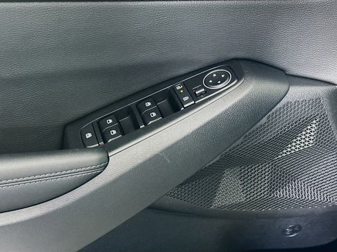 Used 2024 Kia Seltos EX image 15