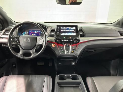 Used 2023 Honda Odyssey Sport image 6