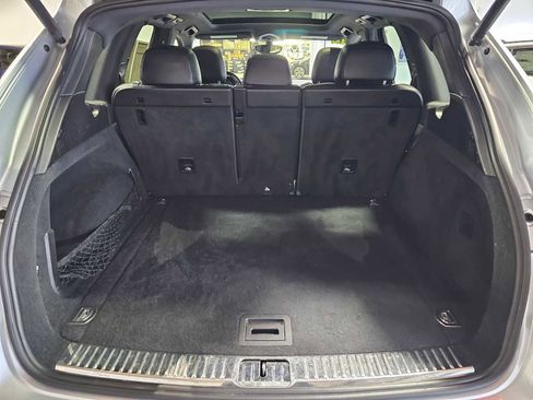 Used 2018 Porsche Cayenne Platinum Edition image 15