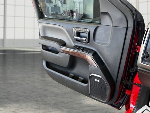 Used 2018 GMC Sierra 1500 SLT w/ SLT Premium Package AWD/4WD image 17