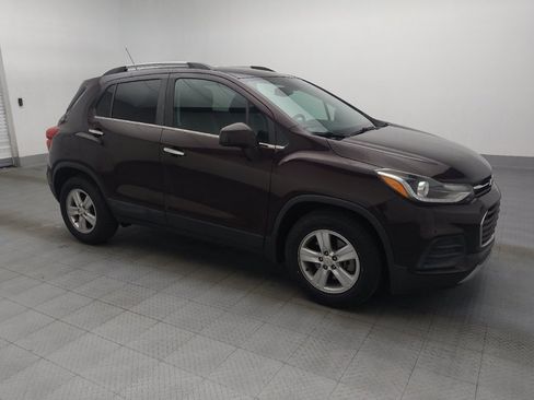 Used 2020 Chevrolet Trax LT w/ Driver Confidence Package FWD image 11