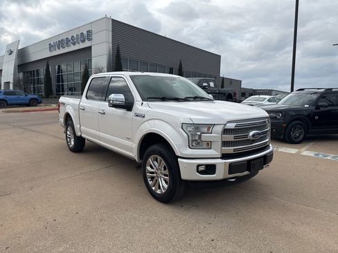 Used 2015 Ford F150 Platinum w/ Equipment Group 701A Luxury image 3