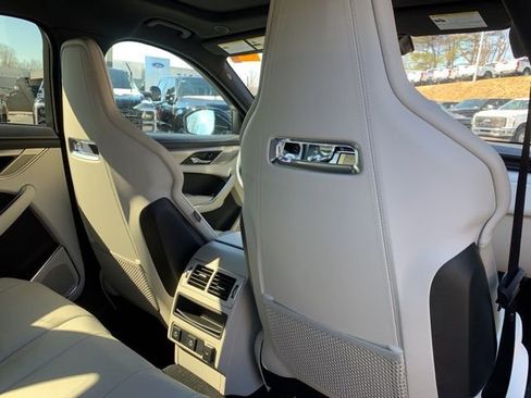 Used 2021 Jaguar F-PACE R-Dynamic S image 14