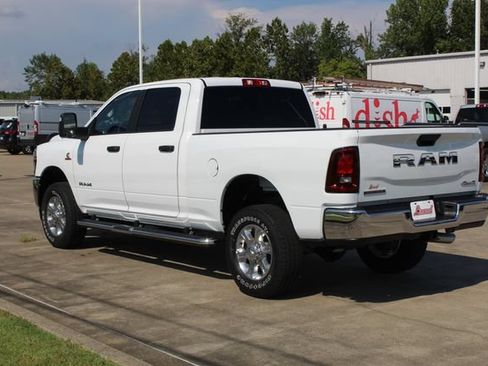Used 2025 RAM 2500 Big Horn AWD/4WD image 3