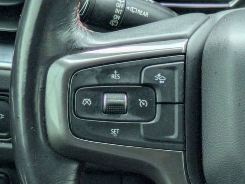 Used 2021 Chevrolet Suburban RST AWD/4WD image 19