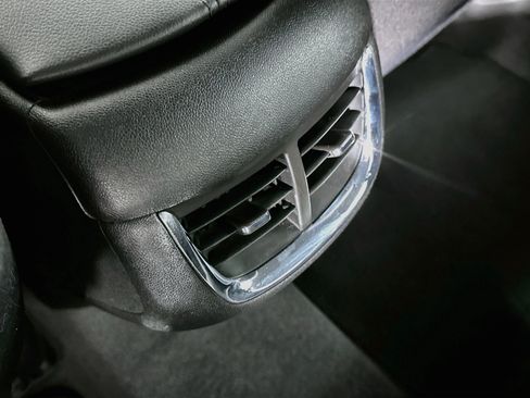 Used 2019 Chevrolet Malibu LT FWD image 26