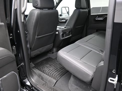 New 2026 Chevrolet Silverado 2500 LTZ w/ LTZ Convenience Package AWD/4WD image 31