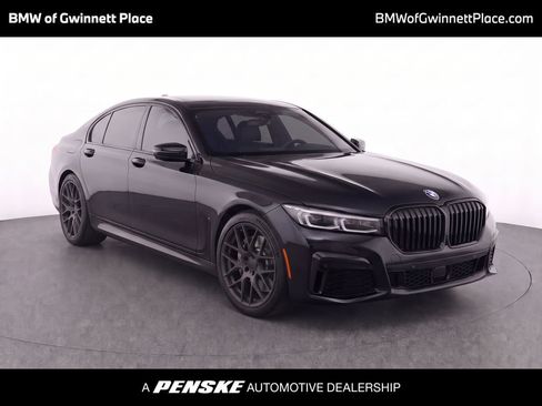 Used 2022 BMW 740i xDrive w/ M Sport Package AWD/4WD image 1