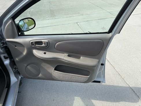 Used 2005 Dodge Neon SXT image 24