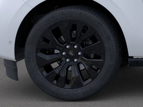 New 2025 Ford Expedition Platinum w/ Stealth Appearance Package image 19