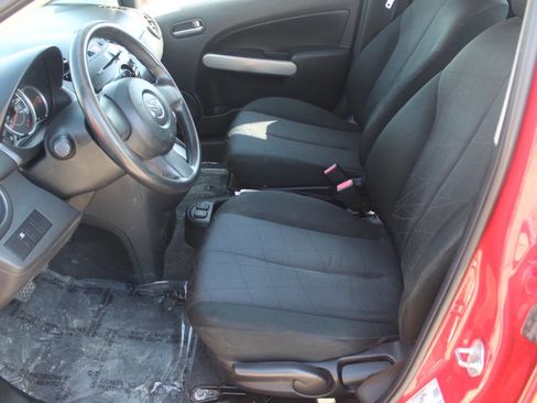 Used 2014 MAZDA MAZDA2 Sport image 13